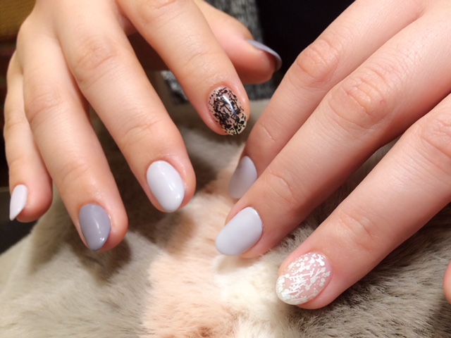 マットトップコートで仕上げモノトーンも素敵