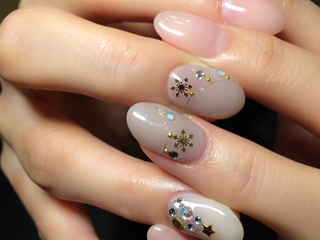 クリスマスネイルチャーム風もかわいい