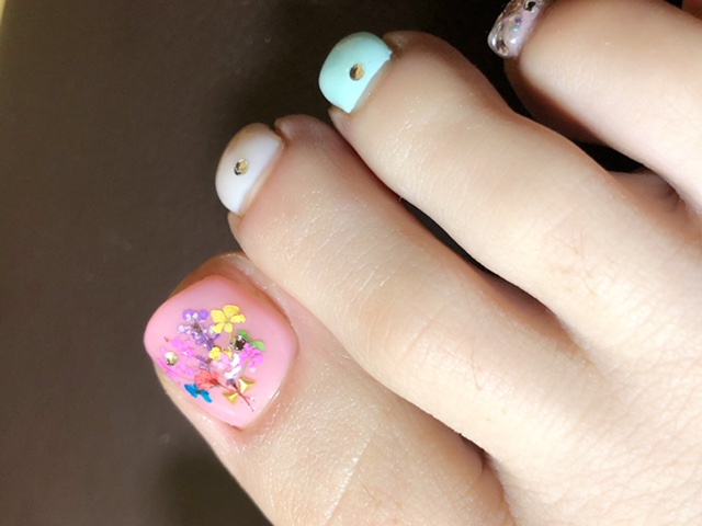 押し花のブーケ春ネイル