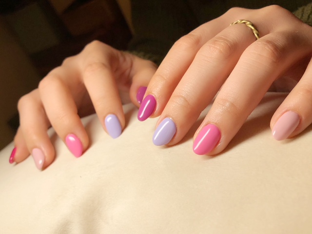 ピンク系の1カラーネイル