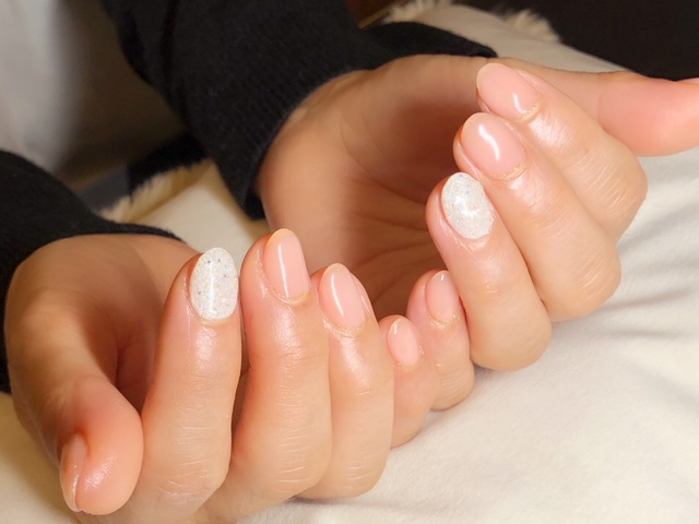 ビジューネイルクリスタルをぎっしり