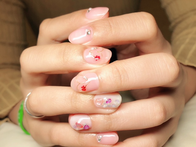 ワイヤーアートネイル人気のシェルストーン