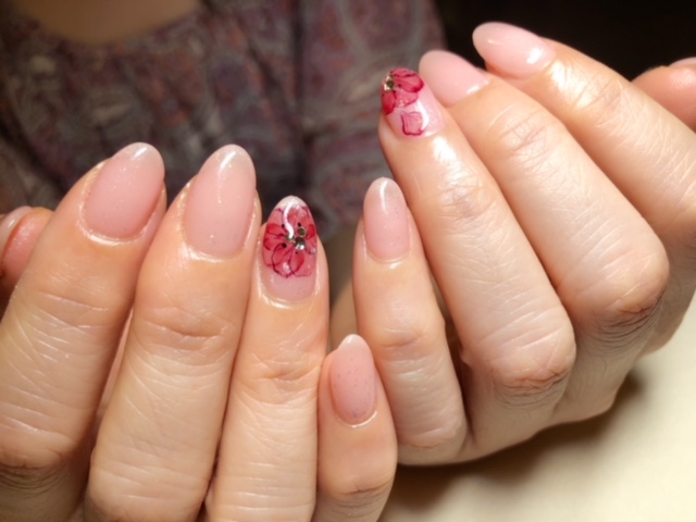 フラワーネイルシアーな赤