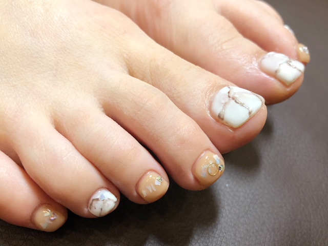 天然石風フットネイル