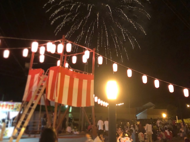会津磐梯山の盆踊り夏祭りの花火