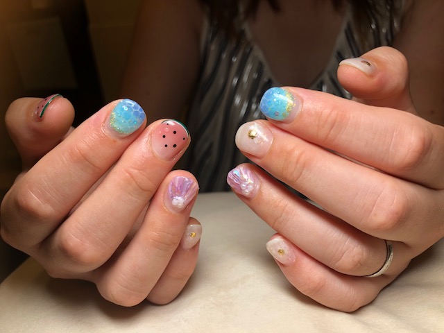 夏ネイル海とスイカ