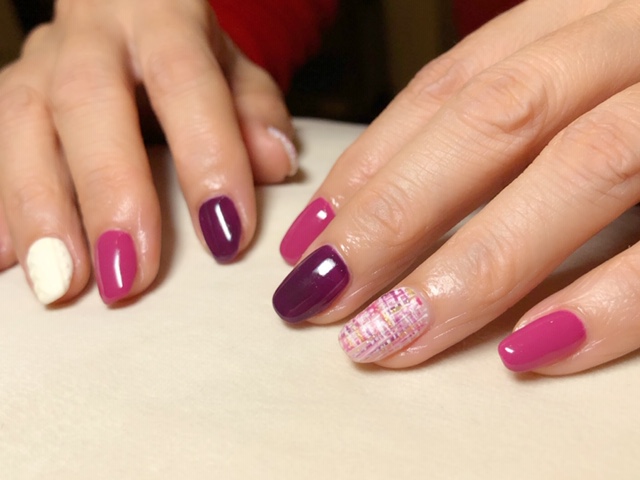 ピンク系ツイードネイル