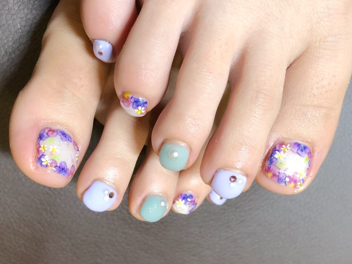 春色フットジェルネイル