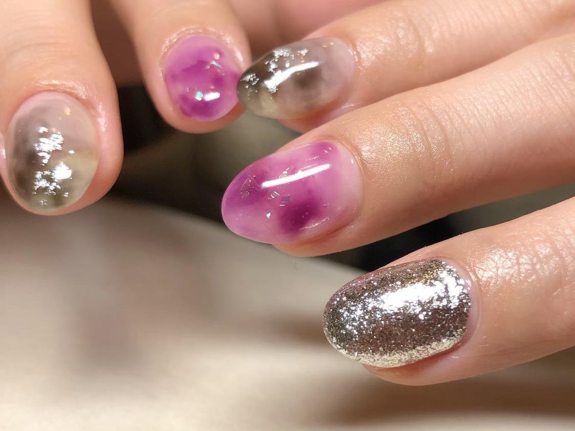 パープル系ニュアンスネイル