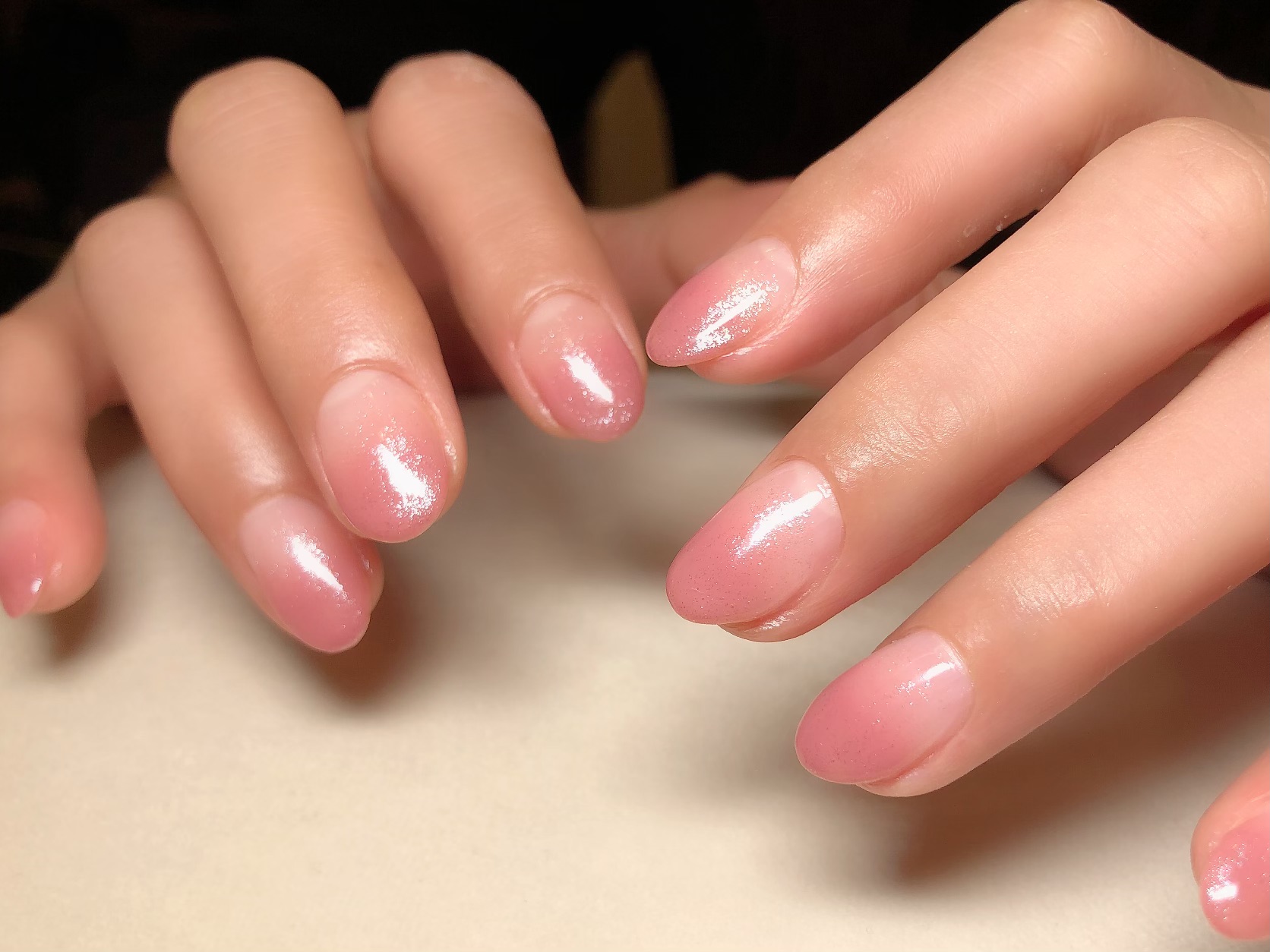 ピンクグラデーションネイル