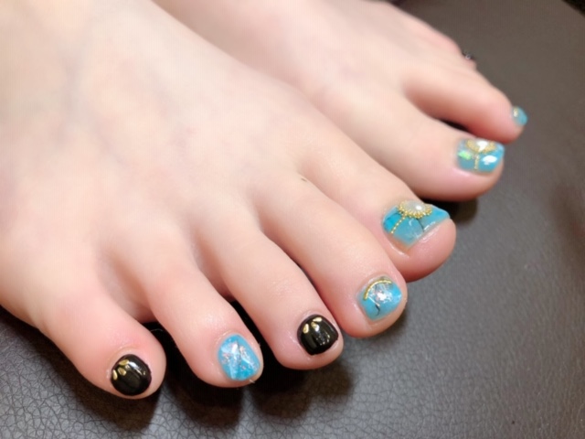 ターコイズブルーネイル