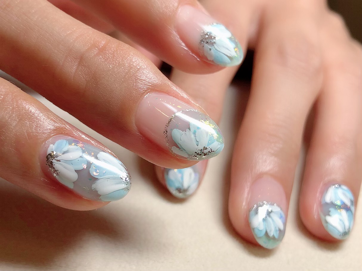 シースルーブルーフラワーアートネイル
