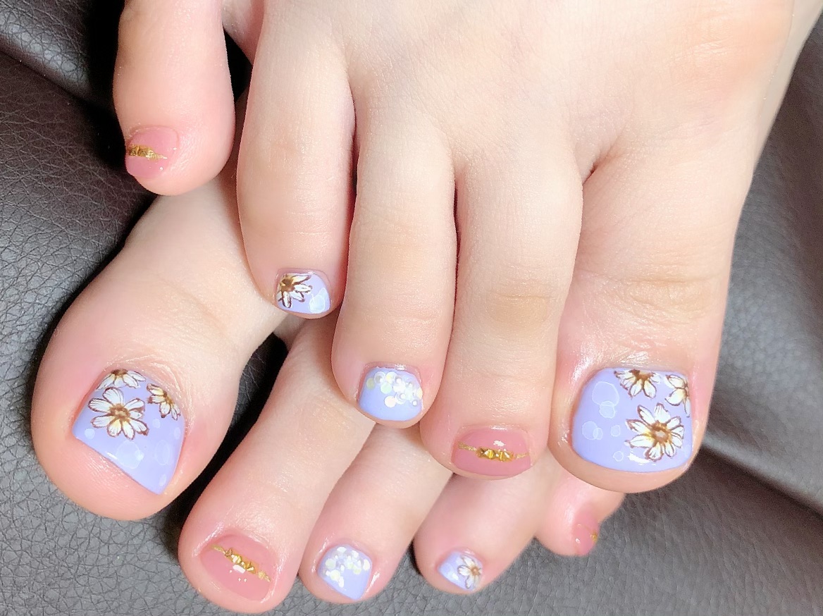 くすみ系から―×フラワーネイル