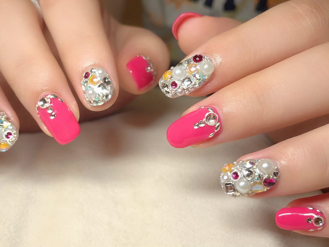 ビジューネイル